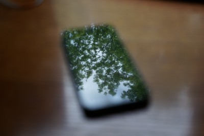 iPhone-tree-blur