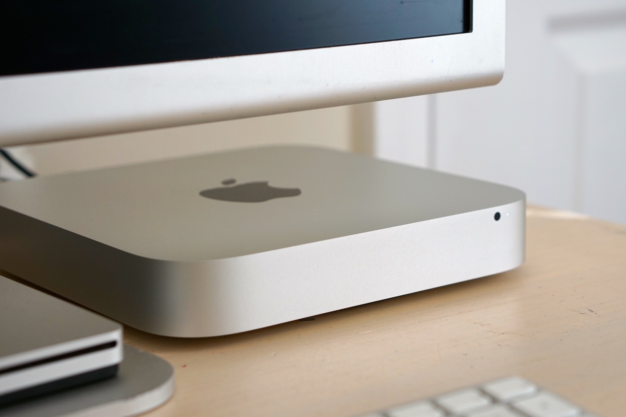 Mac Mini Unboxing & Review (Late 2014)