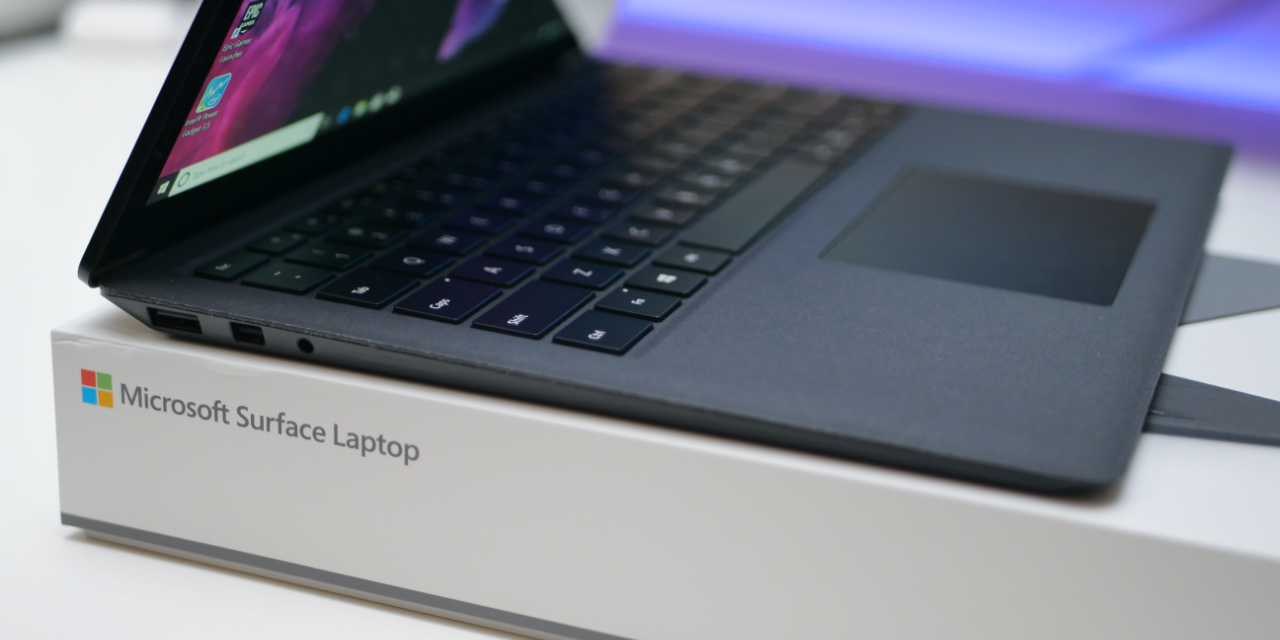 Surface Laptop 2 – Unboxing, Setup, Benchmarks and Review